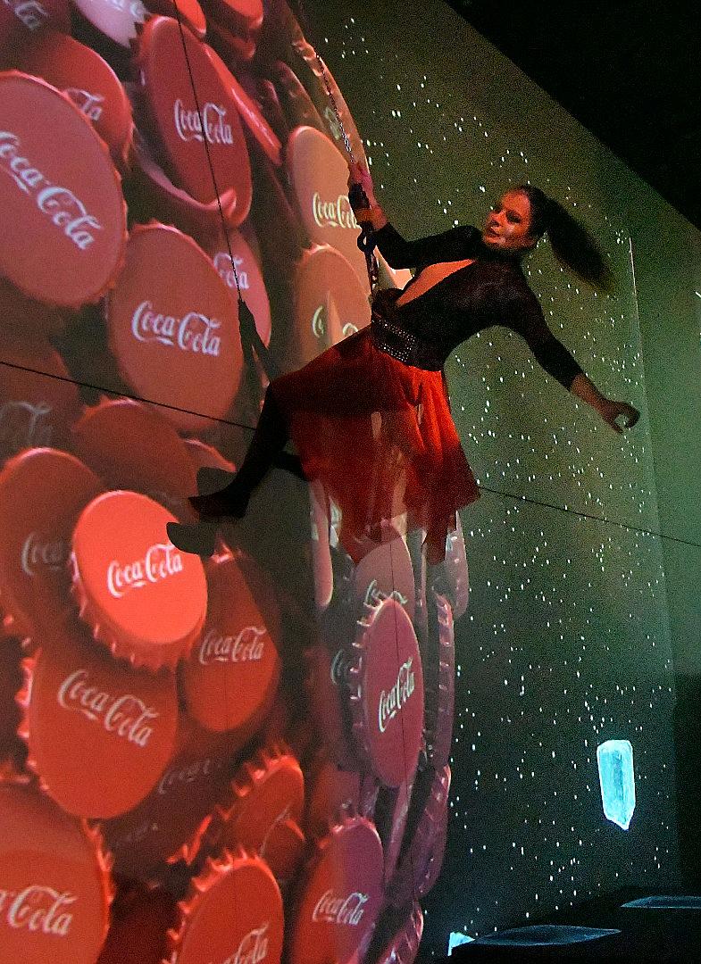© Архив на марката, Уникалното шоу, на което Coca-Cola представи глобалната си комуникационна стратегия и новите посланици за България.