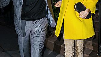 Носим жълто като Амал Клуни