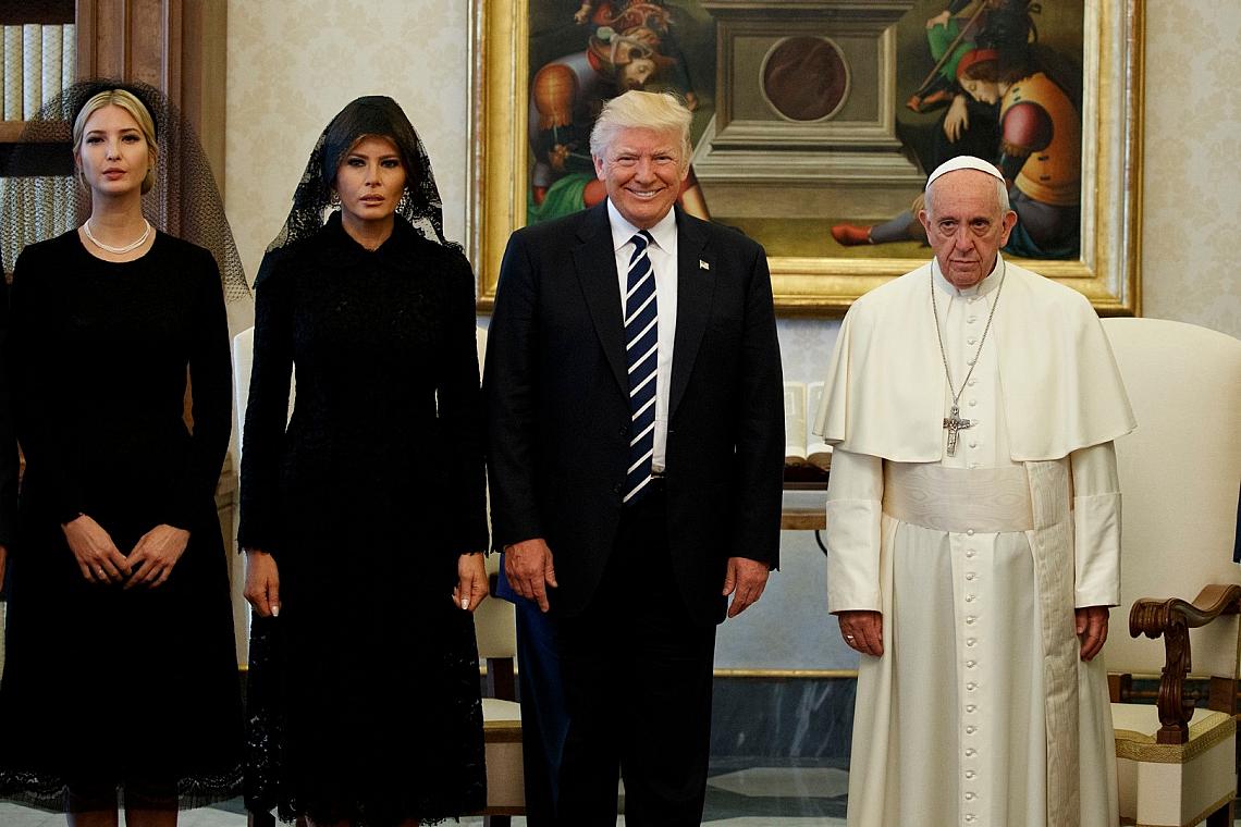 Семейство Тръмп и папа Франциск във Ватикана