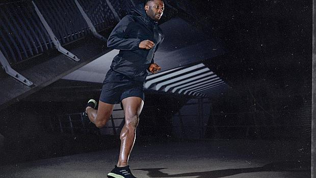 adidas пуска спортна обувка с подметка, изработена с помощта на светлина и кислород