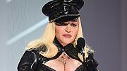 Мадона откарана по спешност в болница в безсъзнание