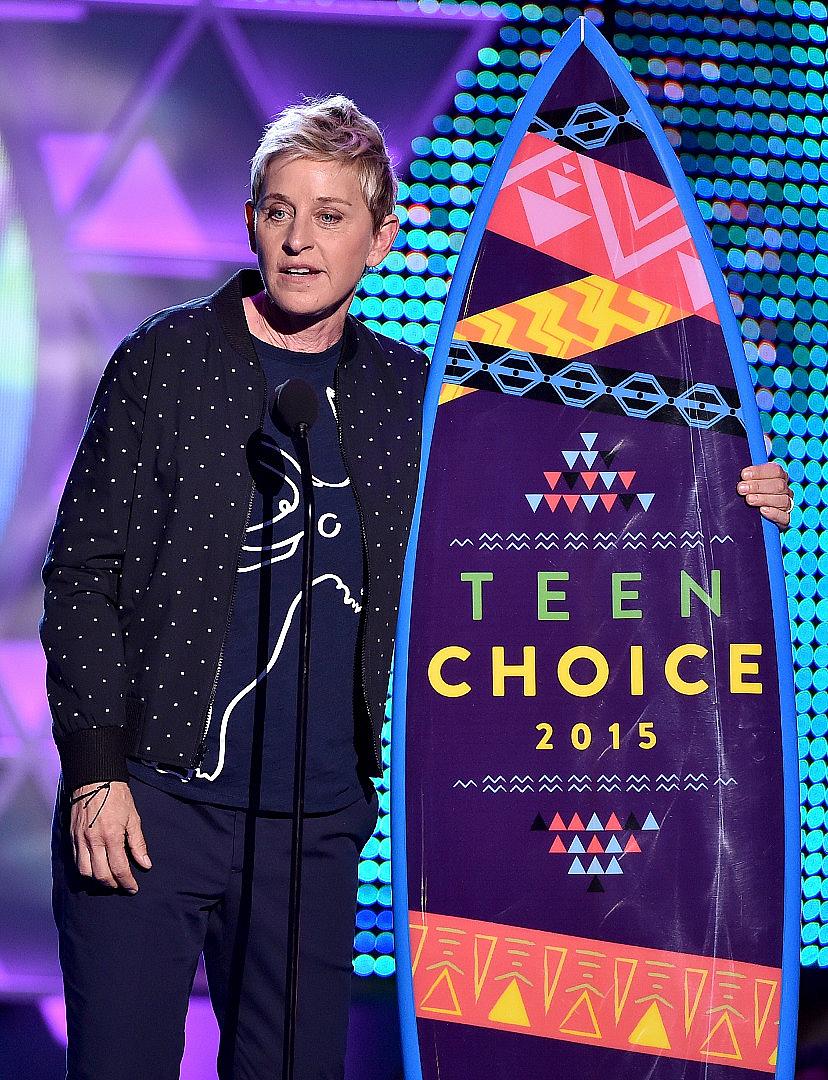 © Getty Images, Елън на сцената на Teen Choice Awards 2015