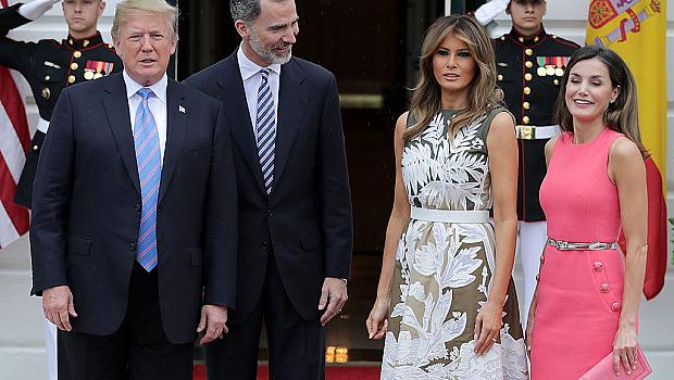 Какво избра да облече Мелания Тръмп за срещата си с кралицата на Испания