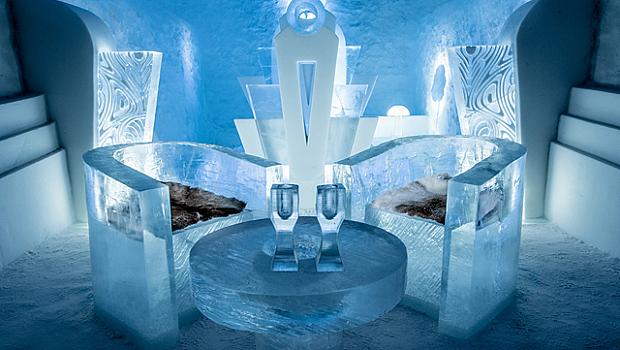 Първият в света постоянен хотел от лед