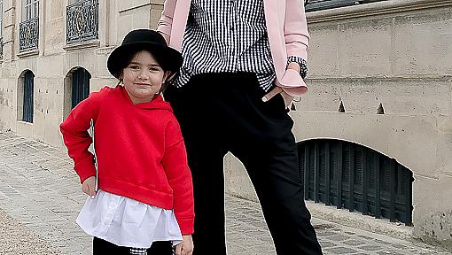 Модният блогър Венета и дъщеря й разказват от първо лице за атмосферата на ревюто на Dior в Париж