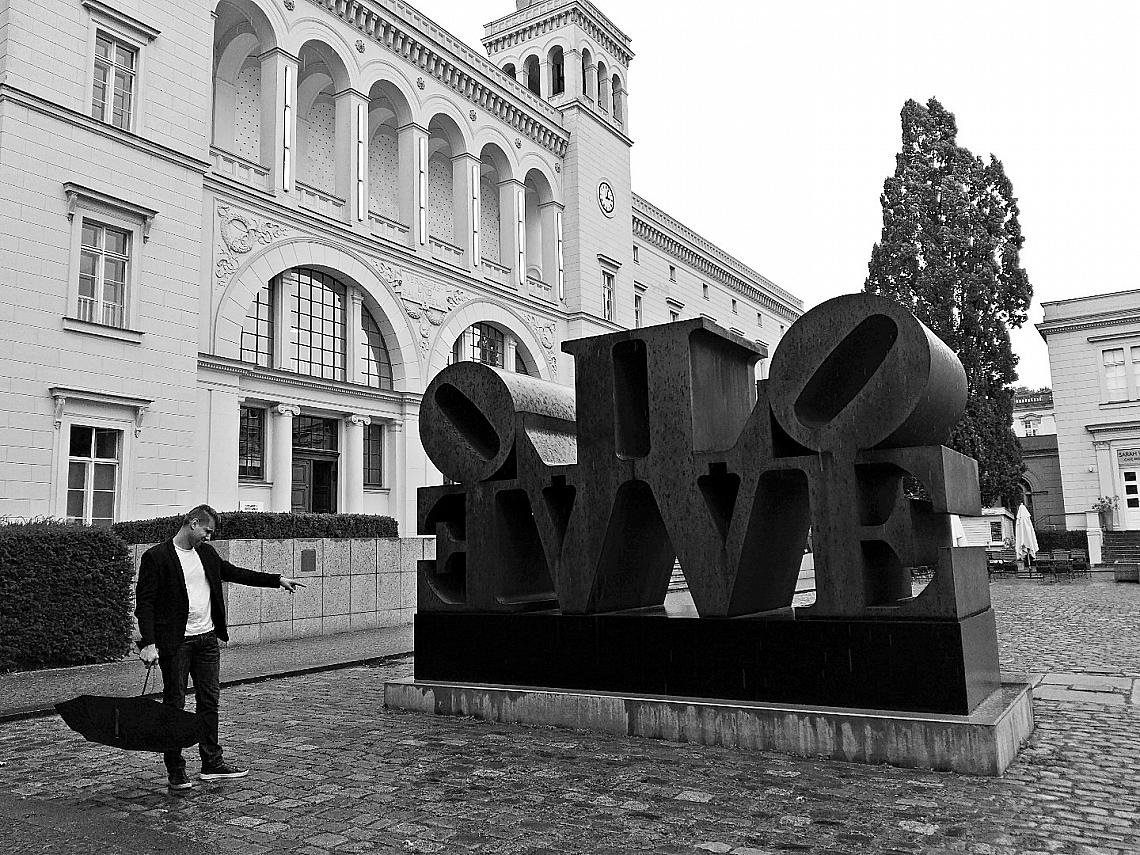 © личен архив, Скулптурата Imperial LOVE (Берлин, Германия)