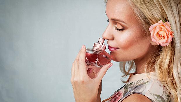 10 невероятни ползи от използването на парфюм
