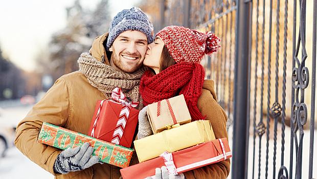 Коледен шопинг: идеи за красиви мъжки подаръци, които ще го впечатлят
