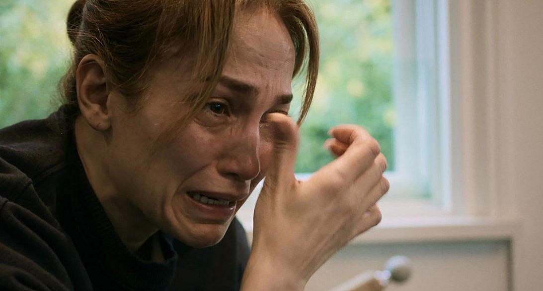 Снимка: Дженифър Лопес през сълзи призна, че е била жертва на домашно насилие