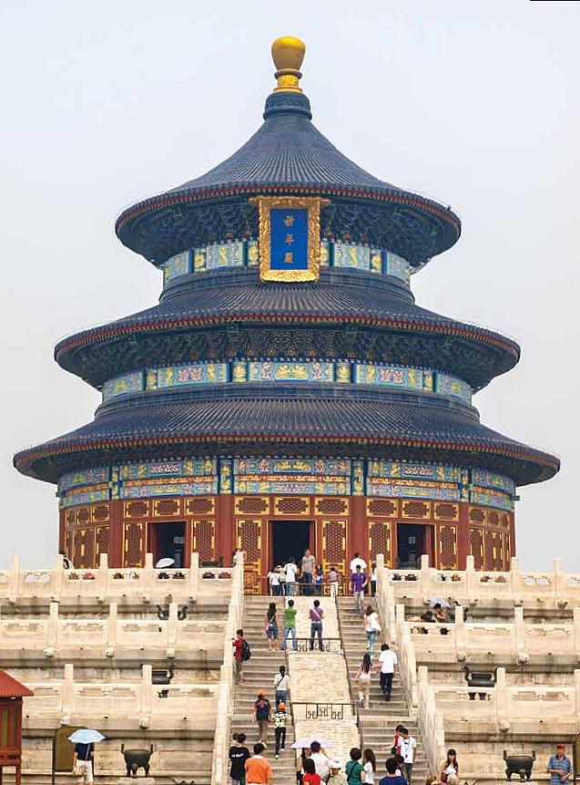 &lt;p&gt;Тиентан един от най-прочутите храмови комплекси в цялата Поднебесна империя. Храмът на Небето е сред монументалните прояви на китайския архитектурен гений и една от емблематичните култови сгради на Пекин.&lt;/p&gt;