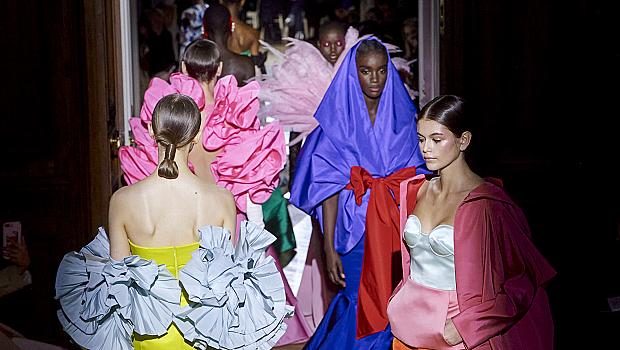 Какво е различното този път в колекцията висша мода Valentino пролет 2020?