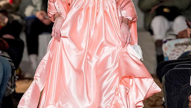 29 розови рокли за празнична Барби визия!