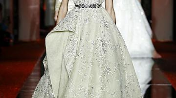 Най-красивите сватбени рокли от Spring Couture Week